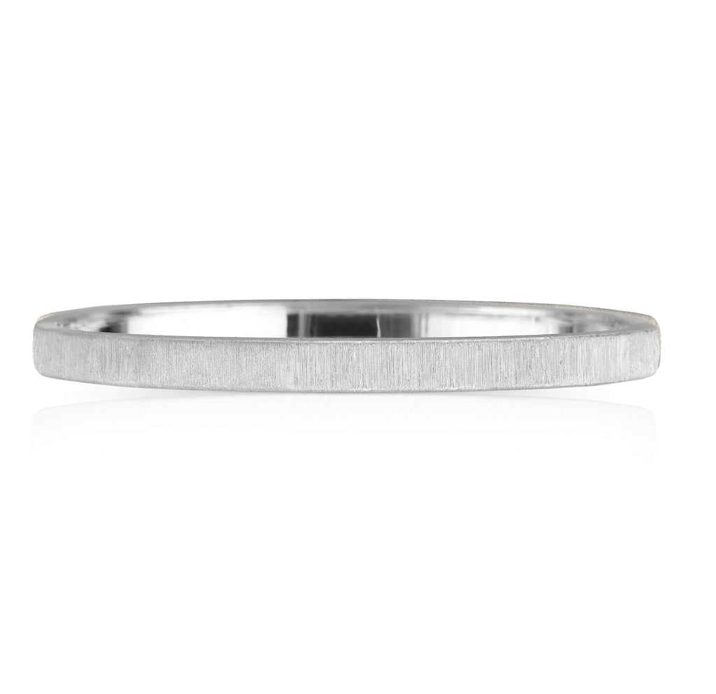 Buccellati Macri Bangle Bracelet in 18k white gold featuring a hinged design, size 160 and 5mm wide, showcasing exquisite Italian luxury craftsmanship. Flat side view