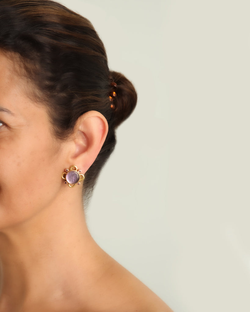 Venetian Glass Putto with Arrow Ingaglio Earrings Elizabeth Locke Collection