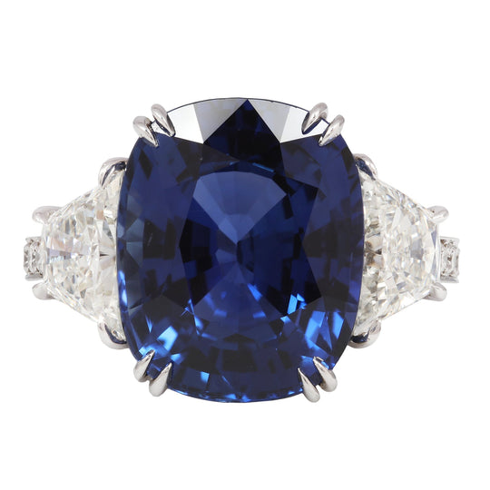 Important Ceylon Sapphire and Trapezoid Diamond Ring